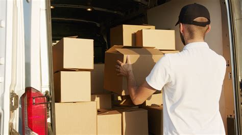Mudanzas en Málaga | Mudanzas JCV 🚚 Rápidas y Seguras 24h