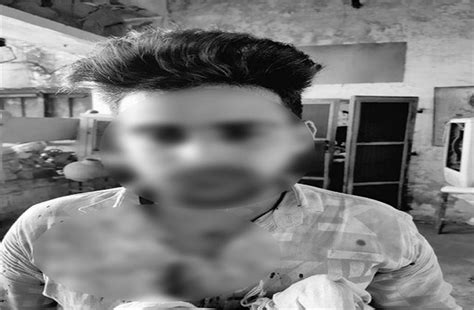आशिकी पड़ी भारीः युवक ने महिला को की जबरन Kiss करने की कोशिश, युवती ने ...