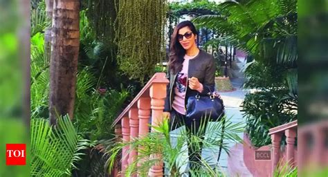 Sophie Choudry: I put on a kilo every time I come back from Jaipur ...