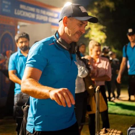 Bad news for star cricketer, he was Dhoni's teammate, now with Sanjiv ...