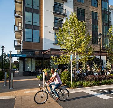 live | Atlanta Ice House