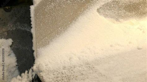 Crystallisation in Small Scale Using Sugar 的图像结果