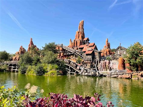 23 Best Disneyland Paris Rides & Attractions You Shouldn't Miss ...