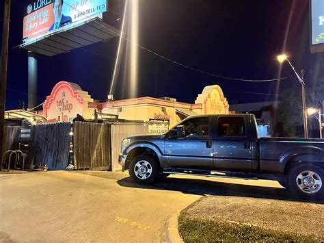 Blocking The Drive : r/badparking