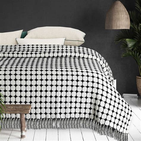 Cotton Throw Bedcover Black & White – Sashaaworld