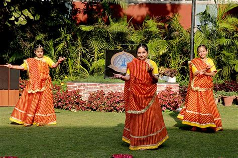 History :: Raghubir Singh Junior Modern School