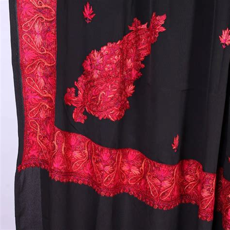 Black Colour Kashmiri Hand Sozni Embroidered Pure Crepe Saree – Kashmir ...