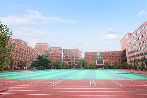 学校新大门效果图-郑州市科技工业学校