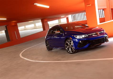 New Volkswagen Golf GTI & Golf R for Sale in Auburn, MA | Patrick Volkswagen Auburn