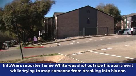 Woman calls 911 to order pizza, leading deputies to rescue her from ...