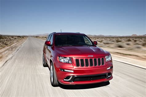 2012 Jeep Grand Cherokee SRT8 - Lap around Nurburgring 8:49 [video]