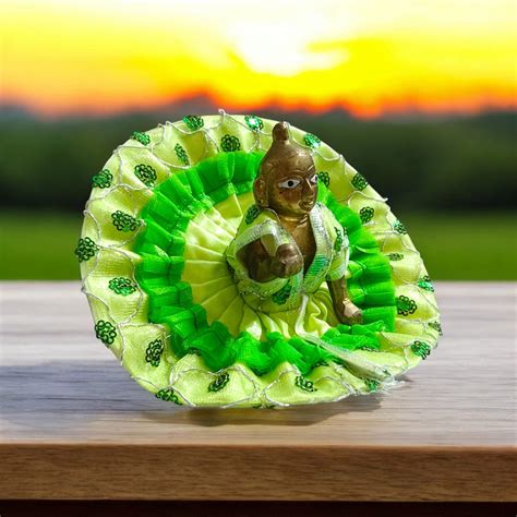 Laddu Gopal Idol Worship: Rituals and Significance – Malawala