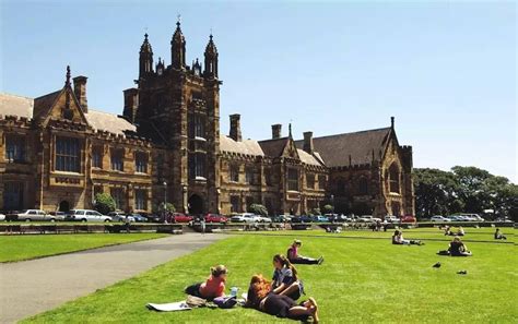 最新八所澳洲大学硕士留学申请截止时间及授课方式汇总！ - 知乎