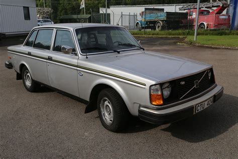 Volvo 244 Jubileumsmodell B21A (100 hk) — 1977 på Bilweb Auctions