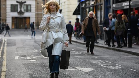 Thomasin McKenzie 4k anoche en Soho HD Desktop Wallpaper: Widescreen ...