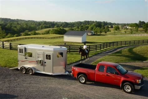 Best Weight Distributing Hitches For Horse Trailers