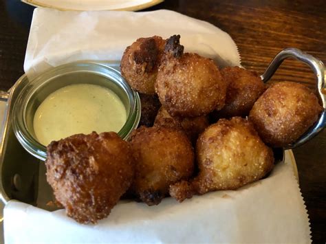 The Passionate Foodie: Ellis Square Social: Beverly, BBQ & Booze