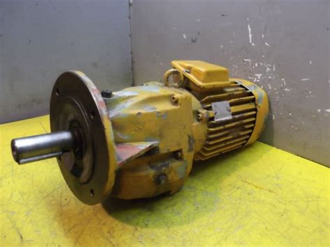 Gear motor 1,5 kW 105 rpm from VEM - ZG2 KMRB 80G4 16520 in Wiefelstede ...