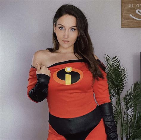 13 INFAMOUS Andie Elle OnlyFans Leaks: The Full Story! - Truth or Fiction