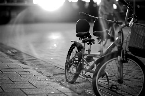 Cycling Black and White 的图像结果