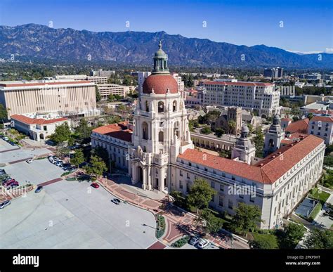 Aerial view pasadena city hall hi-res stock photography and images - Alamy