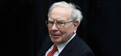 7 Nuggets Of Pure Wisdom From Warren Buffett To Get Rich In Your 20s