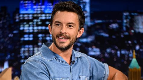 Jonathan Bailey Biography, Age, Relationship, Family, Career, Net Worth