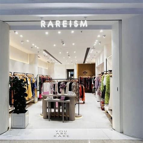 Rareism opens womenswear store in Mumbai's Oberoi Mall - FashionNetwork ...