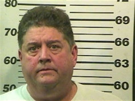 Former attorney settled suit, forged client's signature without her ...