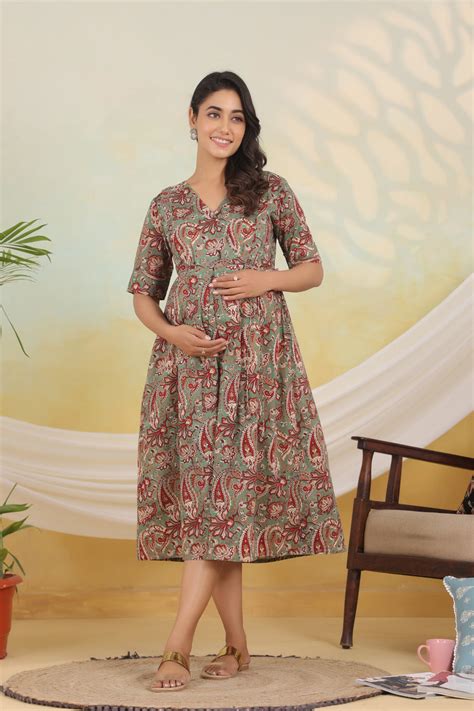 Persian Paisley Angrakha Maternity & Nursing Dress – Ikk Kudi by Seerat