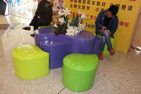 玻璃钢休闲椅鹅卵石多少钱 - 深圳市温顿艺术家具有限公司