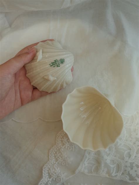 BELLEEK Seashell tray | kakera shop