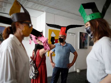 Notion of social distancing - Paris gallery keeps visitors apart with ...