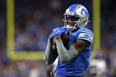 Fantasy Football Start 'Em Sit 'Em 2022 NFL Week 15: Wide receiver rankings