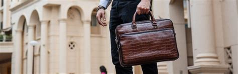 What's the Best Leather Briefcase for Your Lifestyle? – eské