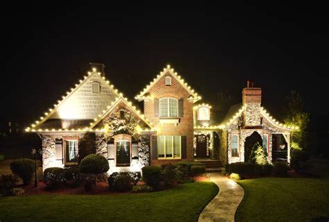 Projects - Charlotte Christmas Light Installation | Christmas Champs