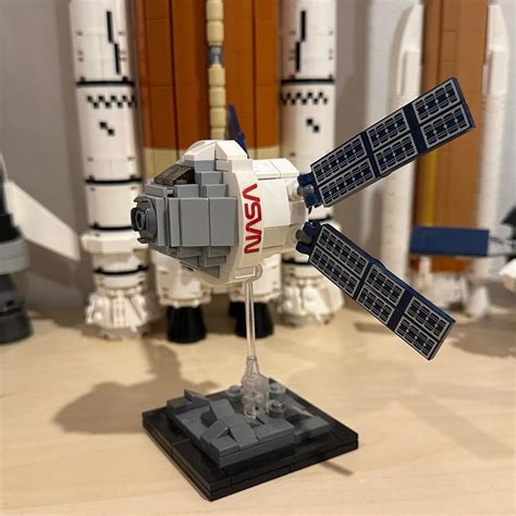 Here is my new and updated version of my Lego 1:110 scale Orion Spacecraft for the launch of ...