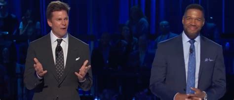 Tom Brady roasts Logan Paul, calls wrestler's athletic abilities 'cute'