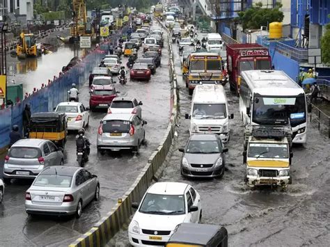 Chennai rain: Heavy rains lash Chennai, disrupt normal life - Heavy ...