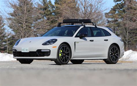 Porsche Panamera 4 e-Hybrid : luxe, performance et bonne conscience ...