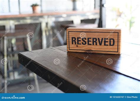 Restaurant Reserved Table Sign 的图像结果