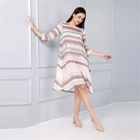 Eva Dress – Linen and Linens