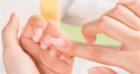 Jojoba Oil For Cuticles | DIY Jojoba Oil For Nails Growth – VedaOils