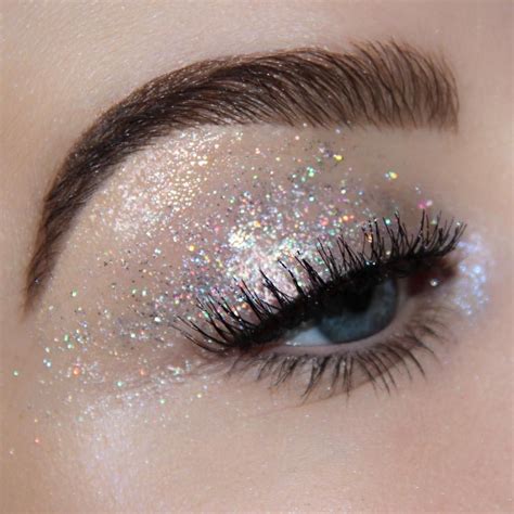 Pin by stacy wise on sparkle. | Makeup eyeshadow, Glitter eye makeup ...