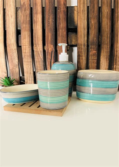 Get Ceramic Modern Bathing Set at ₹ 1199 | LBB Shop