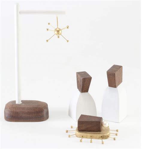 The Best Minimalist Nativity Sets – The How To Mom