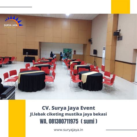 Sewa Meja Bundar D120cm Skirting Hitam Topping Gold Jakarta