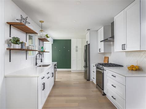 Kitchen Remodeling Austin TX - Custom Cabinetry & Design