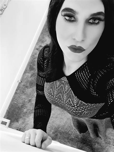 Bolt on tits and dick sucking lips! | Scrolller