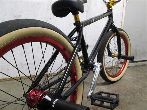 2013 The Shadow Conspiracy The Hundred's - BMXmuseum.com